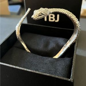 Snake Cobra silver cuff bracelet BNIB